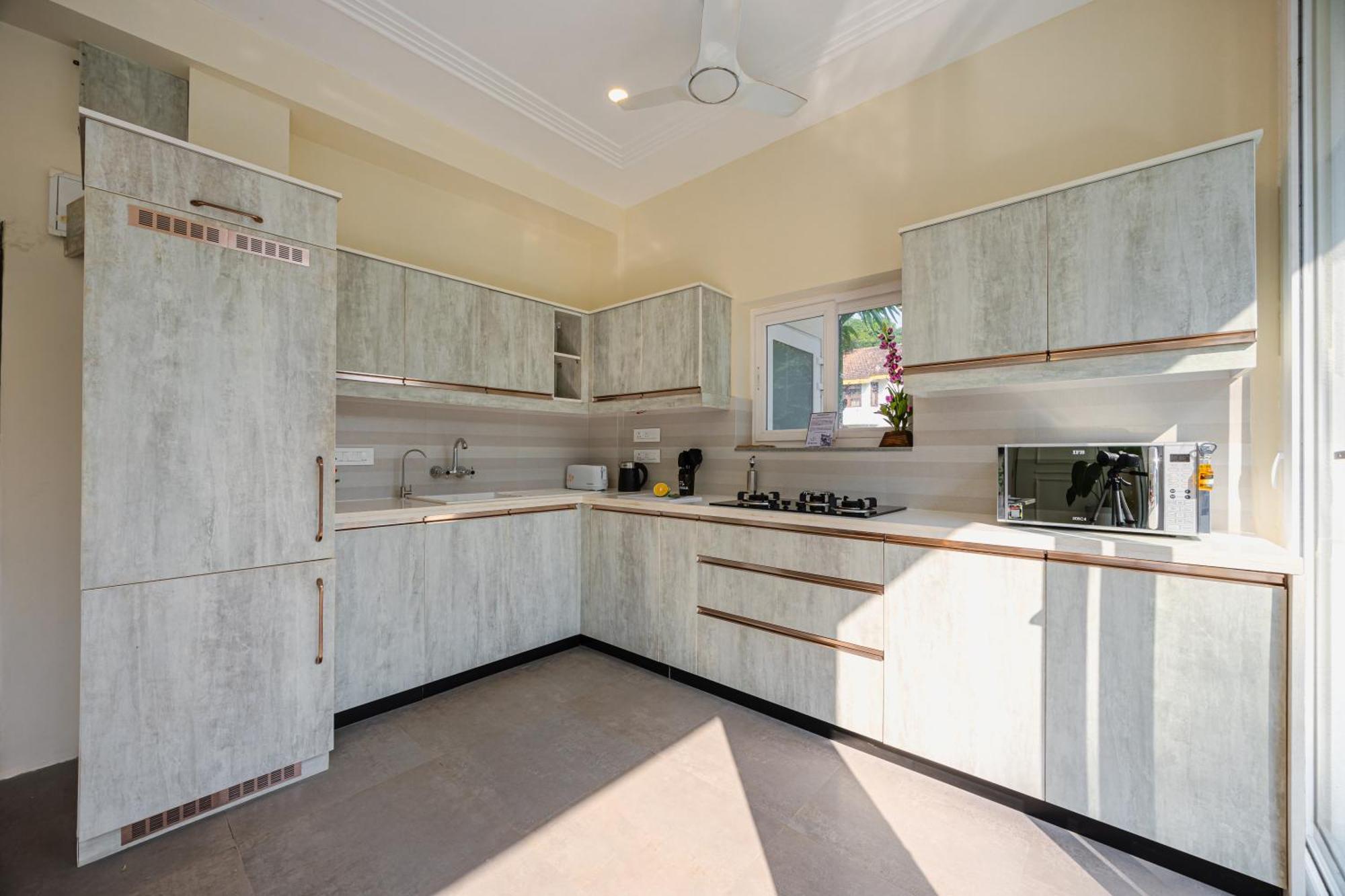 Elivaas 4 Bhk Villa Near Beach With Private Pool & Bar - Casa Boa Vida Candolim Zewnętrze zdjęcie