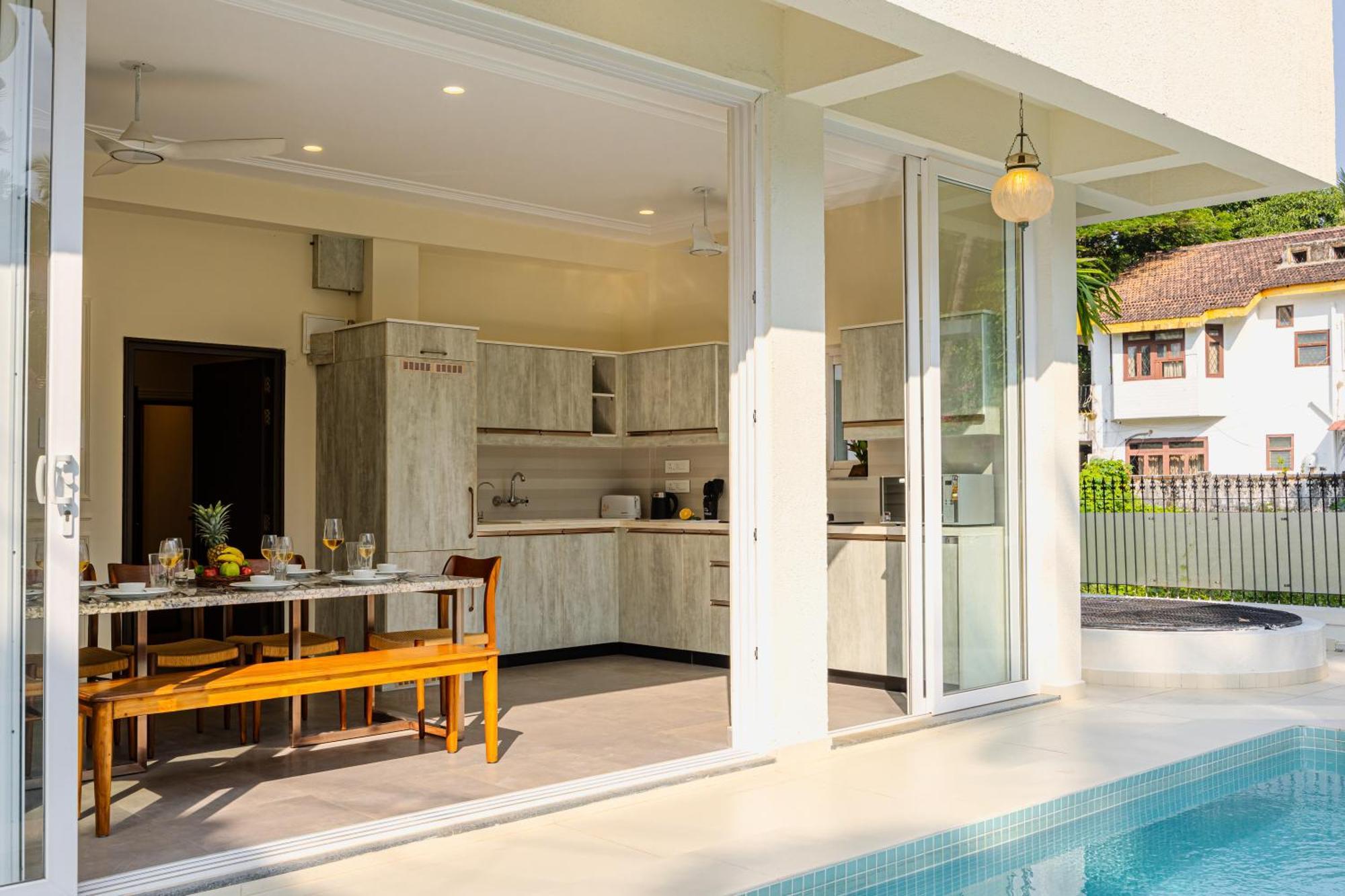 Elivaas 4 Bhk Villa Near Beach With Private Pool & Bar - Casa Boa Vida Candolim Zewnętrze zdjęcie