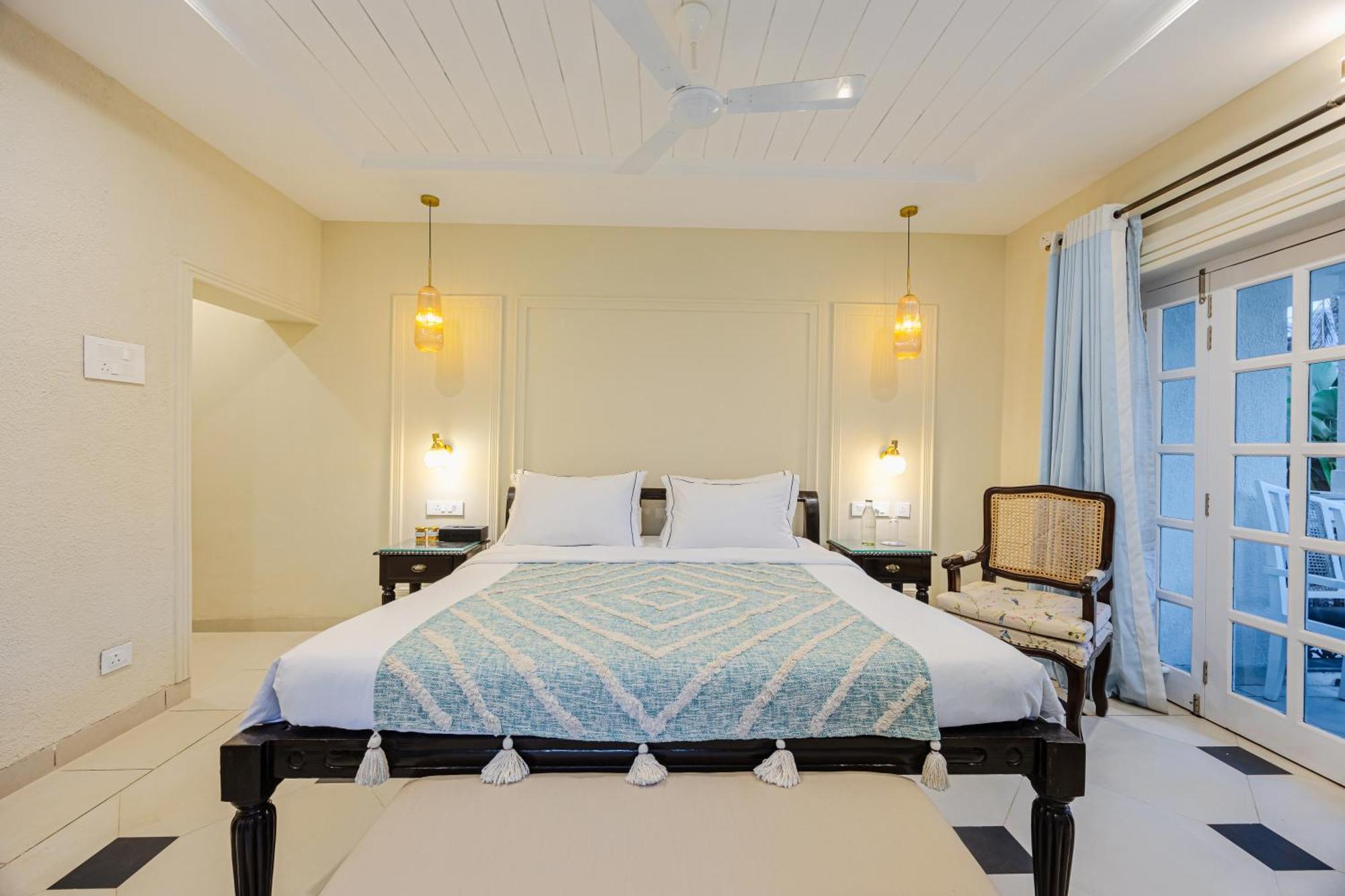 Elivaas 4 Bhk Villa Near Beach With Private Pool & Bar - Casa Boa Vida Candolim Zewnętrze zdjęcie