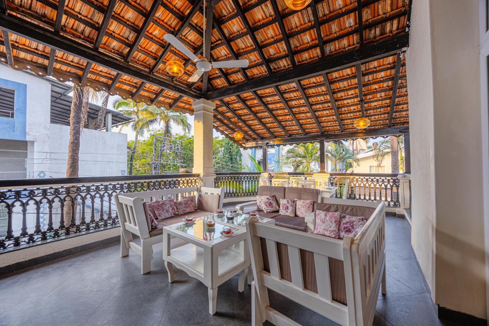 Elivaas 4 Bhk Villa Near Beach With Private Pool & Bar - Casa Boa Vida Candolim Zewnętrze zdjęcie
