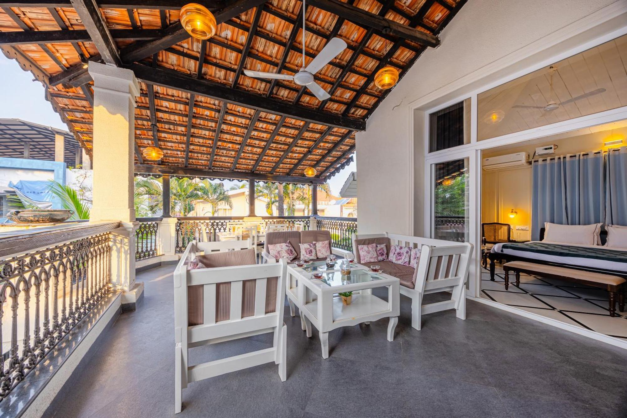 Elivaas 4 Bhk Villa Near Beach With Private Pool & Bar - Casa Boa Vida Candolim Zewnętrze zdjęcie